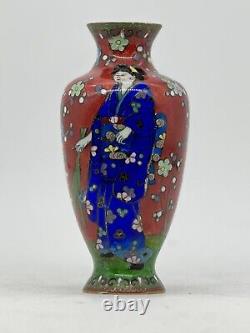 A Fine Cororfull Japanese Cloisonne Enamel Vase. Meiji period