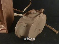 A Very Fine Antique Japanese Bankoware Clay Teapot w. Original Wood Box Meiji