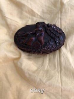 Antique Japanese Snuff Box Bottle, Early Fine Details Carving