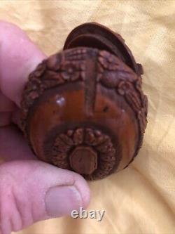 Antique Japanese Snuff Box Bottle, Early Fine Details Carving