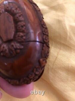 Antique Japanese Snuff Box Bottle, Early Fine Details Carving