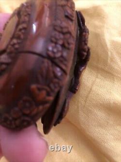 Antique Japanese Snuff Box Bottle, Early Fine Details Carving