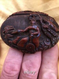 Antique Japanese Snuff Box Bottle, Early Fine Details Carving