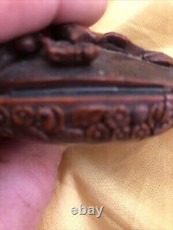 Antique Japanese Snuff Box Bottle, Early Fine Details Carving