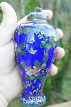Antique Meiji Period Japanese Cloisonné covered Urn 5.5 Tall very fine work