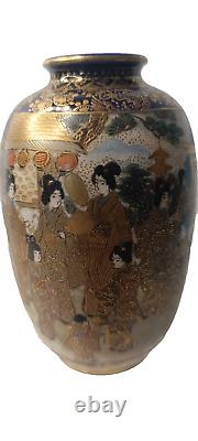 Extremely Fine Antique Japanese Porcelain Satsuma Vase Meiji Period Signed