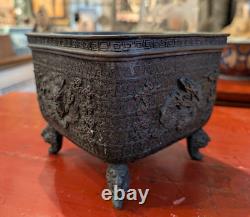 Fine Antique Japanese Bronze Censer with Dragon Sculpture Relief Decoration