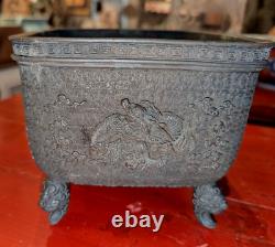 Fine Antique Japanese Bronze Censer with Dragon Sculpture Relief Decoration