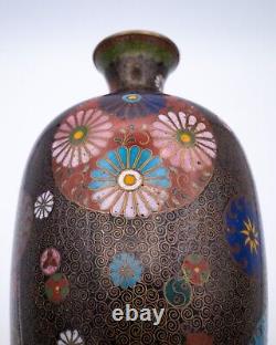 Fine Antique Japanese Cloisonne Enamelled Vase. Meiji period. Height 21 cm