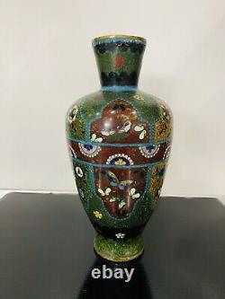 Fine Antique Japanese Meiji Cloisonné Enamel Ginbari 8 inch Vase 19th Century