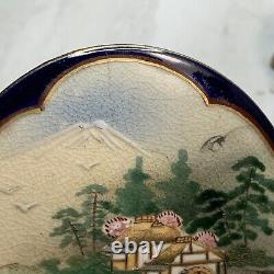 Fine Antique Japanese Satsuma Pottery Covered Box Early 20th century Signed