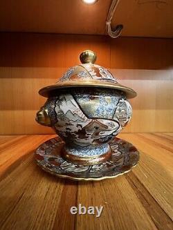 Fine Antique Japanese Satsuma Vase with Scenes of Figures