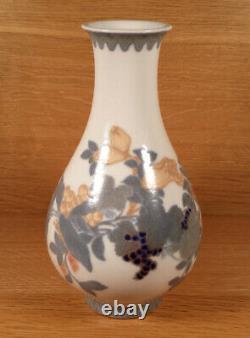 Fine Antique Vintage Fruit Artist Decorated Japanese Studio Art Porcelain Vase