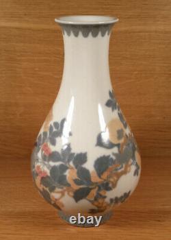 Fine Antique Vintage Fruit Artist Decorated Japanese Studio Art Porcelain Vase