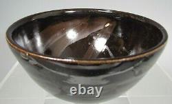 Fine Japan Japanese Contemporary Studio Pottery Glazed Tea Bowl ca. 20th c