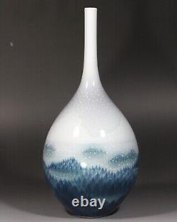 Fine Japanese Snowing forest early spring Signed Vase withs Box By Fujii Shumei