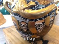 Fine Meiji Era Satsuma vase pot by Hakusan