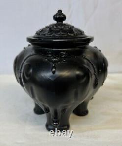 Fine japanese bronze censer. Height 5 inches