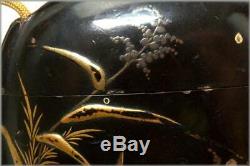 INR17 FINE Japanese Antique wooden Inro black lacquer egret Gold makie ojime