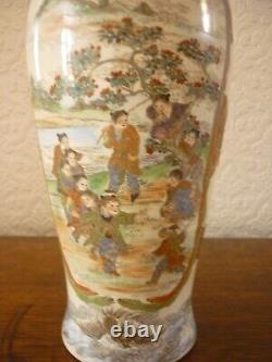 Japanese Fine Quality Satsuma Vase depicting scenes of Figures and Herons 31 cms