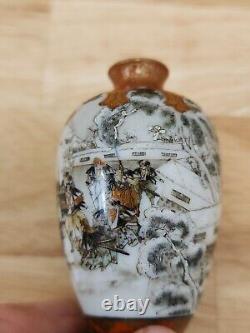 Japanese Hand Painted Porcelain Miniature Vase Samurai Meiji period Signed FINE