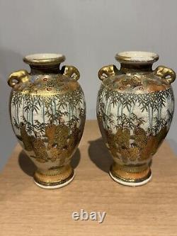 Small Pair Of Meiji Period Shimazu Tribe Fine Painted Vases