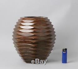 Very fine beautiful shape signed bronze vase by a renown Japanese artist AA97
