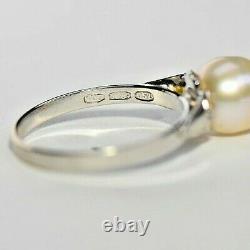 Vintage solid 18k white gold Ladies Ring 7.9 mm Genuine Japanese Cultured Pearl